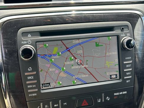 Used 2017 Buick Enclave Premium FWD image 7