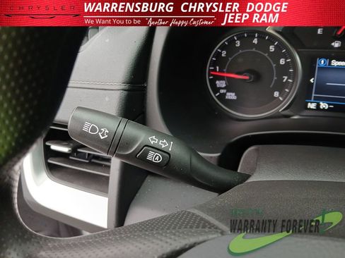 Used 2024 GMC Terrain SLE AWD/4WD image 14