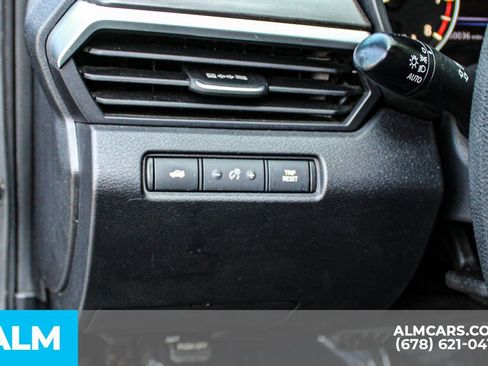 Used 2025 Nissan Altima 2.5 SV FWD image 29