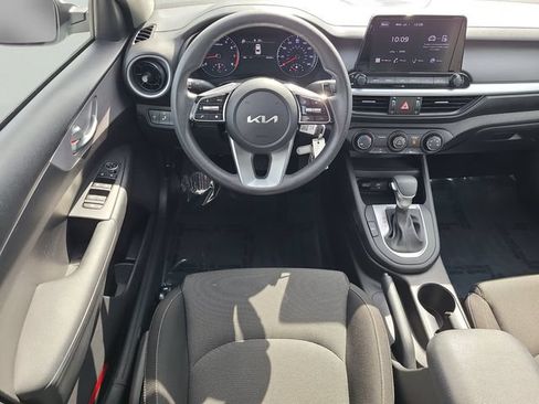 Used 2023 Kia Forte LXS w/ LXS Technology Package FWD image 16