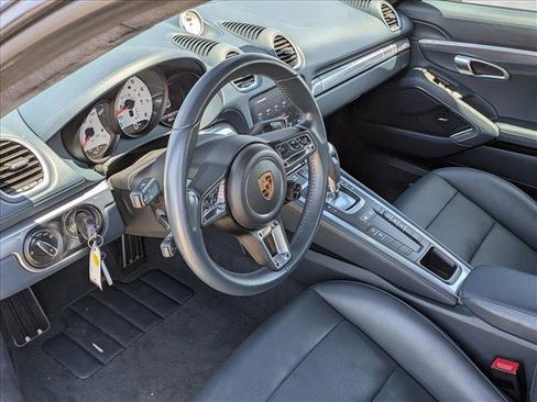 Used 2019 Porsche 718 Cayman GTS RWD image 10