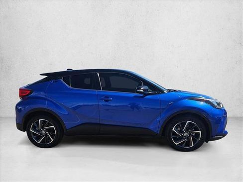 Used 2021 Toyota C-HR Limited image 4