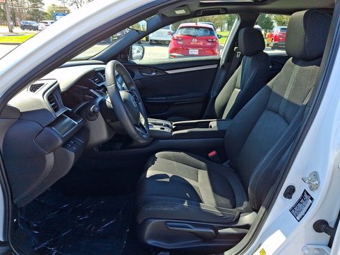 Used 2019 Honda Civic EX image 13