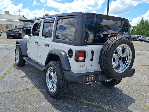 Used 2024 Jeep Wrangler Unlimited Sport AWD/4WD image 21