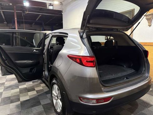 Used 2019 Kia Sportage LX FWD image 12