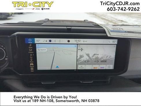 New 2026 Jeep Gladiator Sport image 16