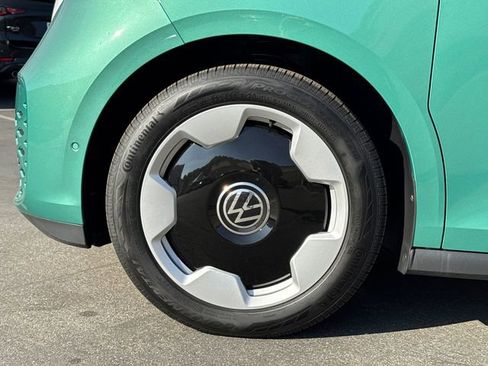New 2025 Volkswagen ID. Buzz Pro S Plus image 8