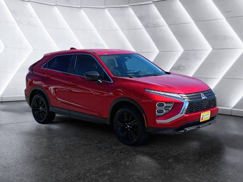 Used 2023 Mitsubishi Eclipse Cross LE AWD/4WD image 8