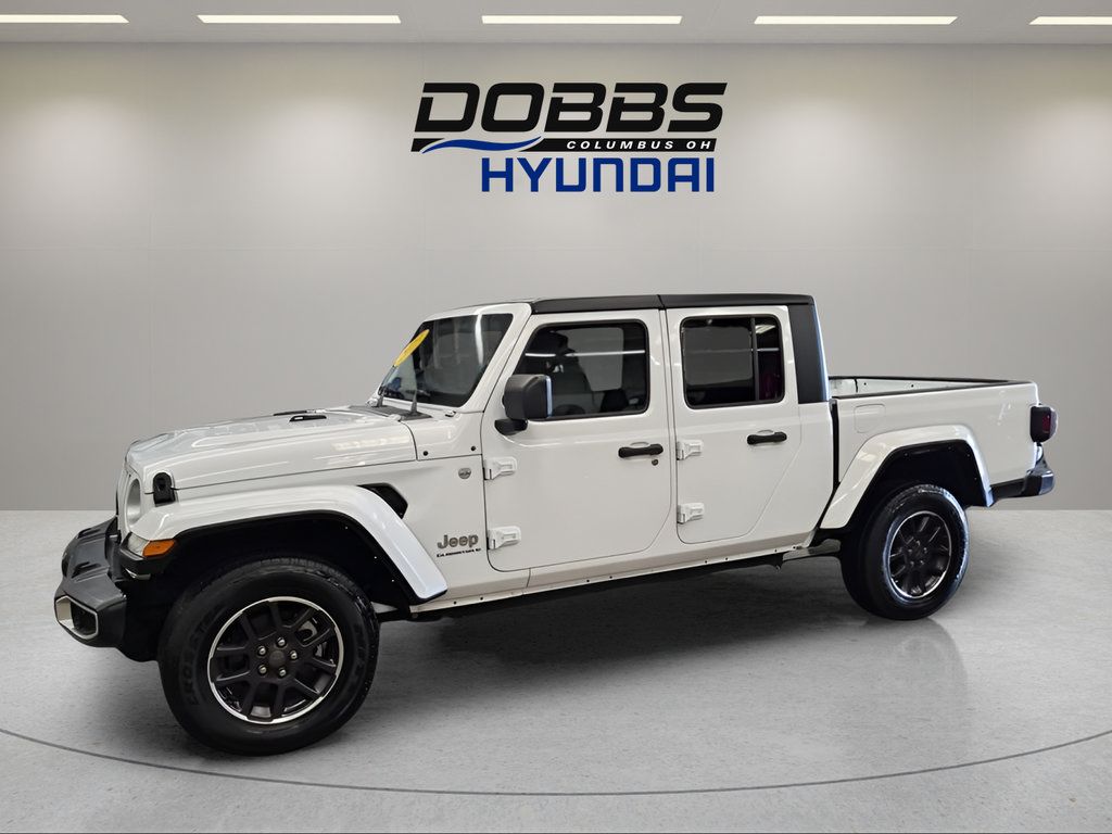 Used 2023 Jeep Gladiator Overland AWD/4WD image 1
