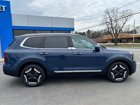 Used 2023 Kia Telluride S w/ S Sunroof Package AWD/4WD image 13