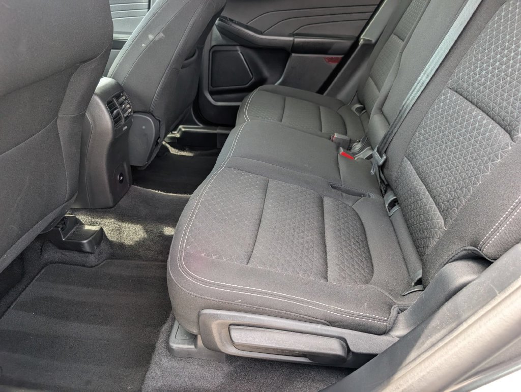 Used 2025 Ford Escape Active AWD/4WD image 27