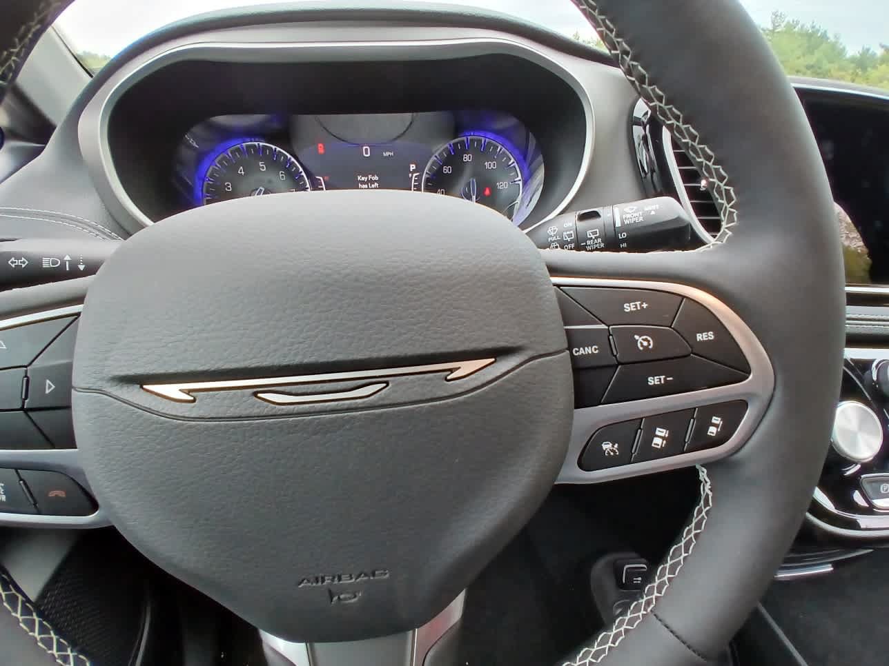 New 2027 Chrysler Pacifica Select FWD image 23