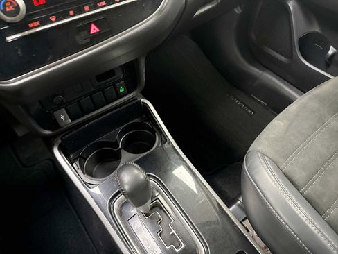 Used 2020 Mitsubishi Outlander SE AWD/4WD image 20