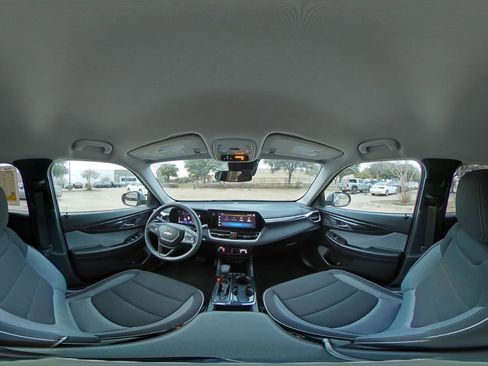 Used 2025 Chevrolet TrailBlazer LT image 42