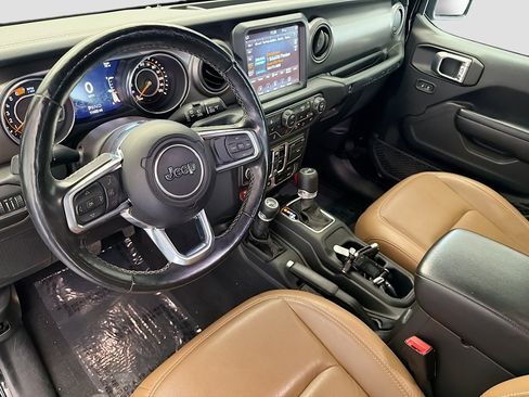 Used 2021 Jeep Wrangler Unlimited Sport AWD/4WD image 7