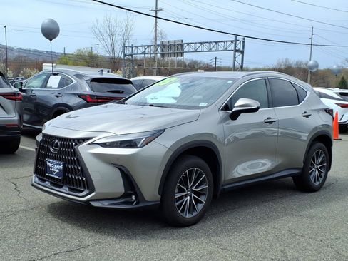 Used 2023 Lexus NX 350 AWD image 3
