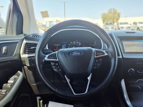 Certified 2019 Ford Edge SEL w/ Equipment Group 201A AWD/4WD image 19