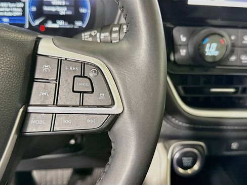 Certified 2024 Toyota Grand Highlander AWD image 23