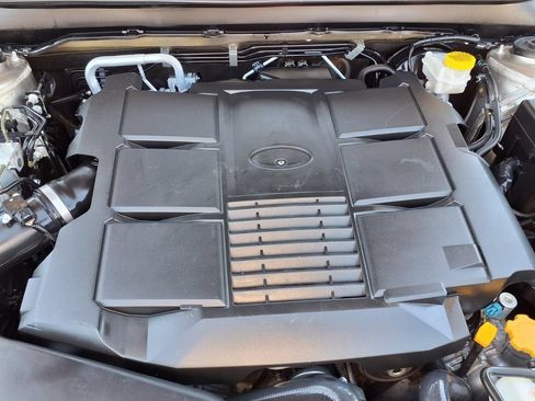 Used 2018 Subaru Outback 3.6R Limited AWD/4WD image 17