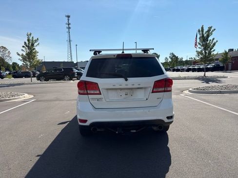 Used 2017 Dodge Journey SXT w/ Comfort/Convenience Group AWD/4WD image 4