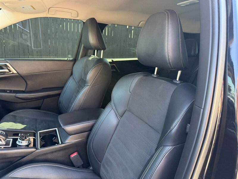 Used 2024 Mitsubishi Outlander SE AWD/4WD image 19