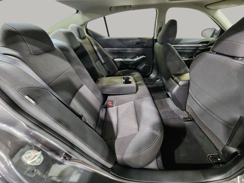 Used 2023 Nissan Altima 2.5 SV w/ SV Premium Package FWD image 34