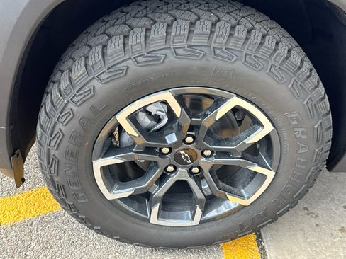 New 2026 Chevrolet Equinox ACTIV w/ Convenience Package III image 8