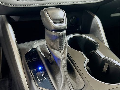 Used 2024 Toyota Highlander XLE image 14