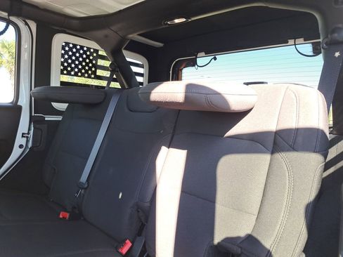 Used 2023 Jeep Wrangler Unlimited Sport image 8