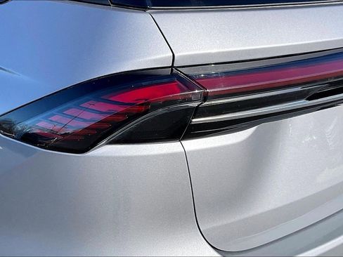 Used 2024 Lincoln Nautilus Reserve w/ Equipment Group 202A image 23