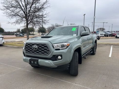 Used 2023 Toyota Tacoma TRD Sport image 8