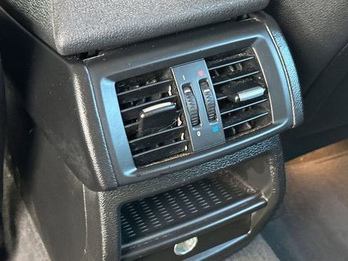 Used 2017 BMW X3 sDrive28i RWD image 13