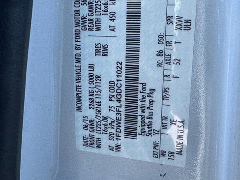 Used 2016 Ford E-350 and Econoline 350 Super Duty image 22