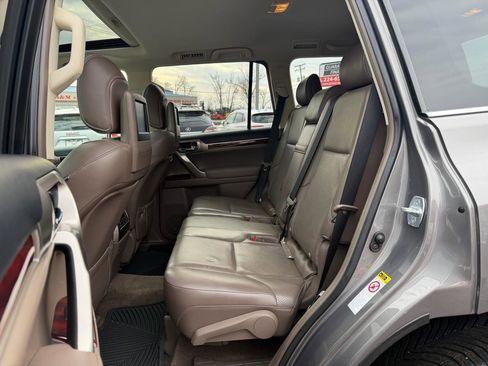 Used 2011 Lexus GX 460 Premium image 17