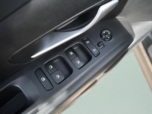 Certified 2023 Hyundai Tucson SE FWD image 19