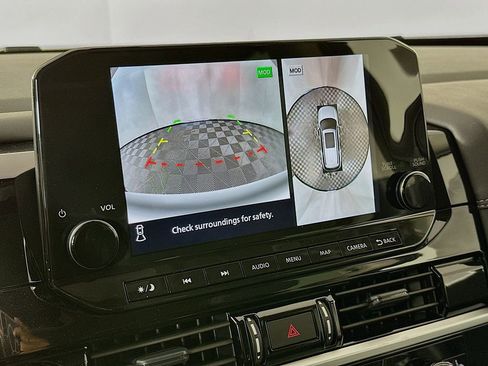 New 2025 Nissan Pathfinder Platinum image 19