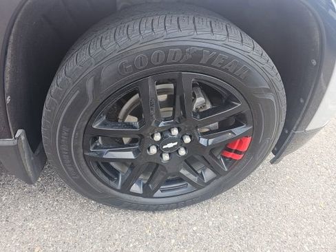 Used 2018 Chevrolet Traverse Premier w/ Redline Edition AWD/4WD image 14