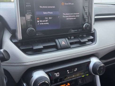 Used 2019 Toyota RAV4 XLE w/ Convenience Package AWD/4WD image 11