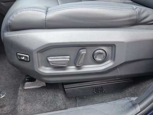 Used 2023 Toyota Tundra Platinum AWD/4WD image 20