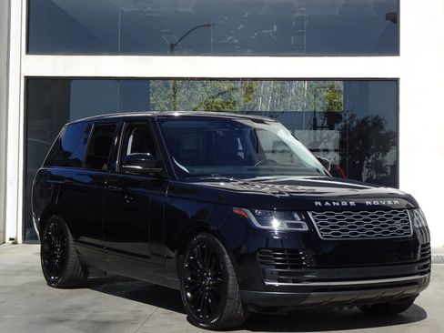 Used 2020 Land Rover Range Rover HSE image 9