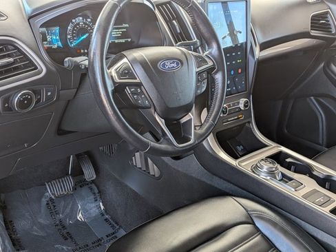 Used 2023 Ford Edge SEL image 10