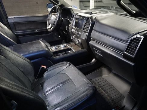 Used 2019 Ford Expedition Limited AWD/4WD image 17