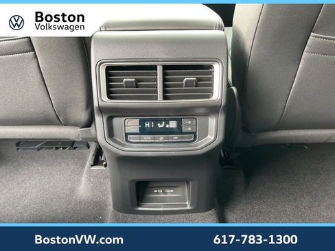 New 2026 Volkswagen Atlas SE image 30