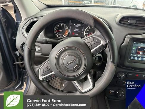 Used 2019 Jeep Renegade Latitude AWD/4WD image 15