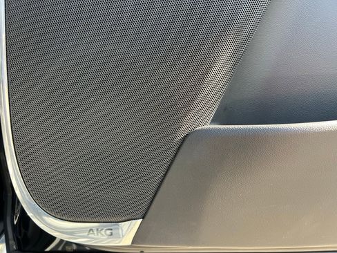 Used 2024 Cadillac Escalade ESV Premium Luxury Platinum image 74