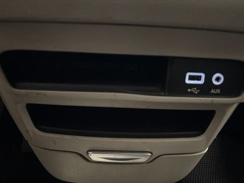 Used 2020 Chrysler Pacifica Touring-L FWD image 22