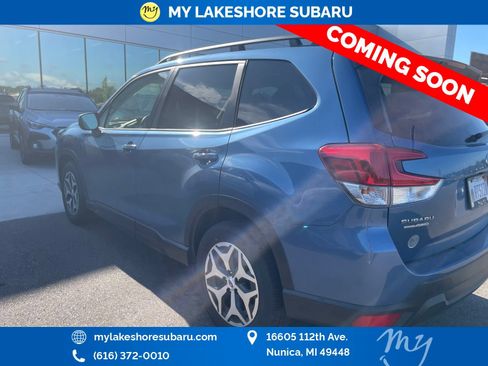 Used 2024 Subaru Forester Premium AWD/4WD image 4