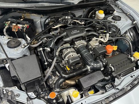 Used 2017 Toyota 86 image 40