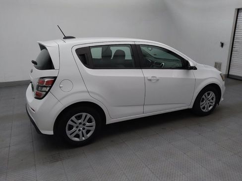 Used 2017 Chevrolet Sonic LT FWD image 10