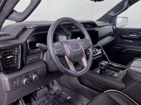 Certified 2025 GMC Sierra 1500 AT4X image 8